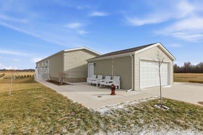 /international/us/284-rosebud-court-port-huron-al-110106585258/