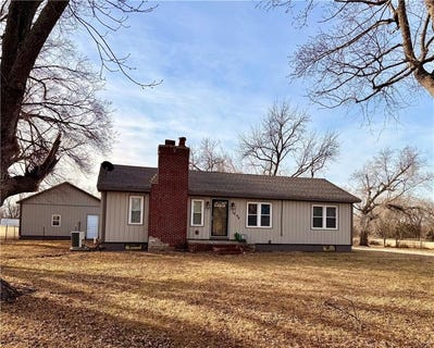 /international/us/1849-kansas-58-highway-leroy-ks-110097316849/