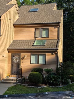/international/us/101-w-main-street-east-lyme-ct-110109141615/