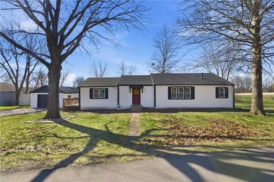 /international/us/401-w-main-street-freeman-mo-110107155434/