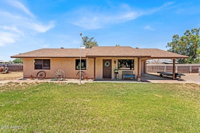 /international/us/7730-n-177th-avenue-waddell-az-110101309167/?lang=en