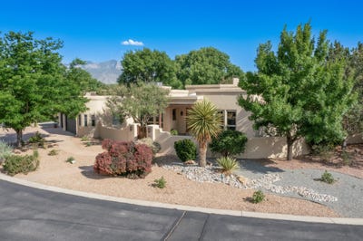 /international/us/317-plaza-muchomas-bernalillo-nm-110100057162/?lang=en