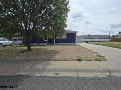 /international/us/2427-craig-avenue-sidney-ne-110108875444/