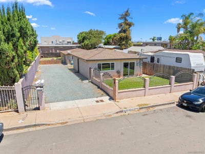 /international/us/1610-12-dahlia-avenue-san-diego-ca-110108438483/