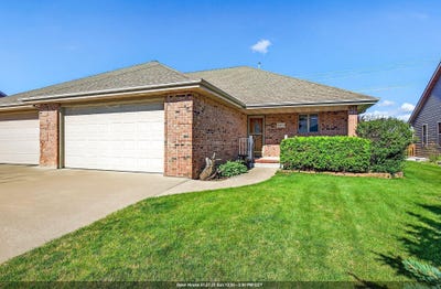 /international/us/4821-n-apple-road-appleton-wi-110101054248/
