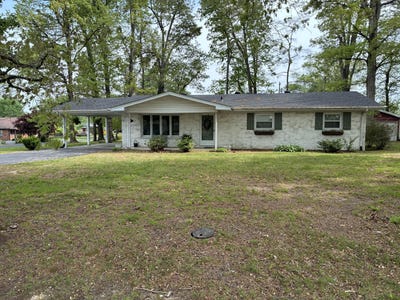 /international/us/111-butler-drive-russell-springs-ky-110106762471/