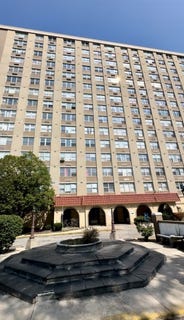 /international/us/4300-w-ford-city-drive-chicago-il-110105523339/