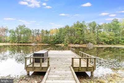 /international/us/7411-marye-road-spotsylvania-va-110088165903/