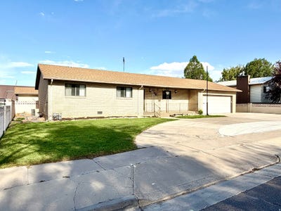 /international/us/266-n-250-w-vernal-ut-110107990194/