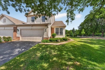 /international/us/4001-whitehall-lane-algonquin-il-110108427735/