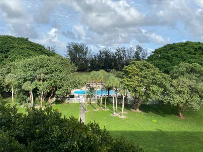 /international/us/2650-s-course-dr-pompano-beach-fl-110120452537/