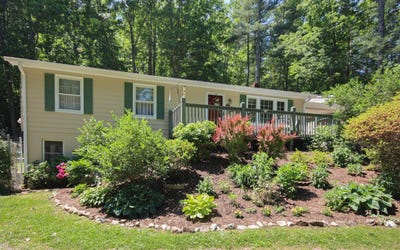 /international/us/8465-starlight-ln-boones-mill-va-110108480521/