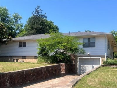/international/us/185-nw-8th-street-krebs-ok-110108396073/