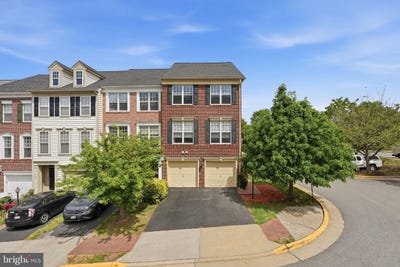 /international/us/8102-dove-cottage-court-lorton-va-110107512350/
