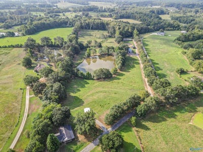 /international/us/680-ridgeway-road-altoona-al-110110259145/