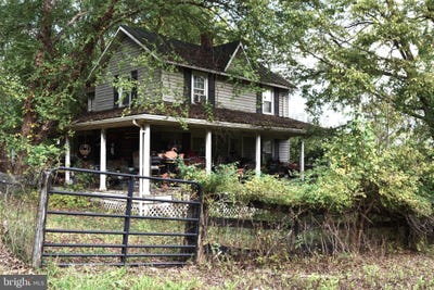 /international/us/19647-telegraph-springs-road-purcellville-va-110095019007/