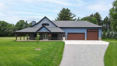 /international/us/w7914-pew-road-hortonville-wi-110100162542/