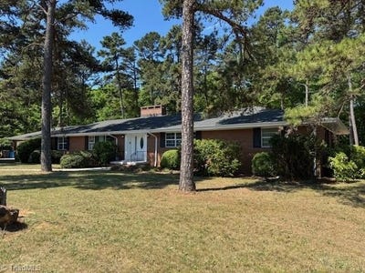 /international/us/3502-nc-highway-8-lexington-nc-110107439833/