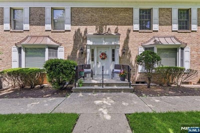 /international/us/117-s-maple-park-ridge-nj-110108532952/