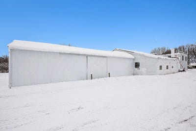 /international/us/5484-s-warner-avenue-fremont-mi-110105283022/
