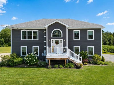 /international/us/1197-western-avenue-hampden-me-110104871641/