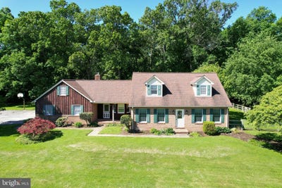 /international/us/1675-beck-mill-road-hanover-pa-110108393496/