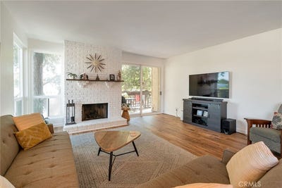 /international/us/1655-clark-ave-long-beach-ca-110106918626/