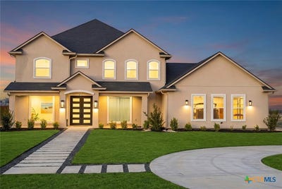 /international/us/477-willow-moon-ranch-road-crawford-tx-110105868610/