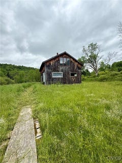 /international/us/301-pigeon-hill-road-plymouth-ny-110100249612/?lang=en