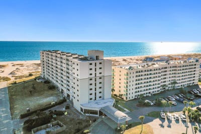/international/us/375-plantation-drive-gulf-shores-al-110108630180/