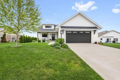 /international/us/1617-autumn-blaze-lane-goshen-in-110108202129/