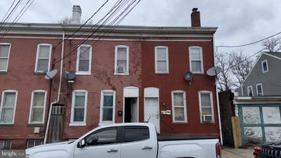 /international/us/6-hewitt-street-trenton-nj-110098259967/