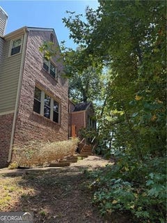 /international/us/4651-deep-creek-drive-ne-sugar-hill-ga-110108472135/