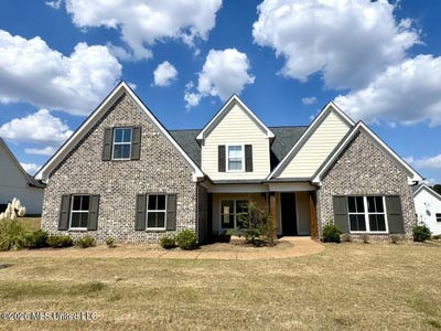 /international/us/2484-saint-ives-lane-hernando-ms-110110229129/