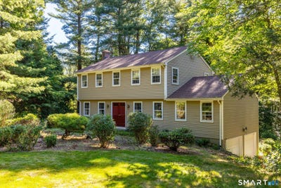 /international/us/10-horseshoe-drive-east-granby-ct-110108856091/