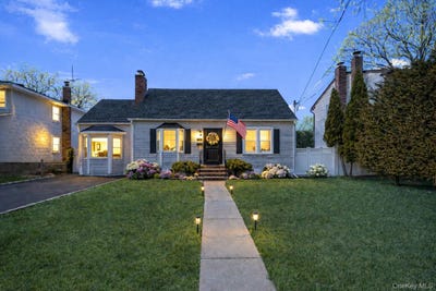 /international/us/6-mayflower-avenue-massapequa-park-ny-110107017090/