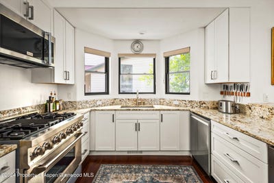 /international/us/2024-arbor-park-drive-basalt-co-110105112192/