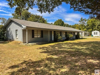 /international/us/136-w-new-boston-rd-nash-tx-110110387114/