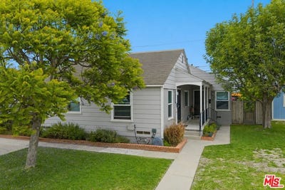 /international/us/8720-el-manor-ave-los-angeles-ca-110108060257/