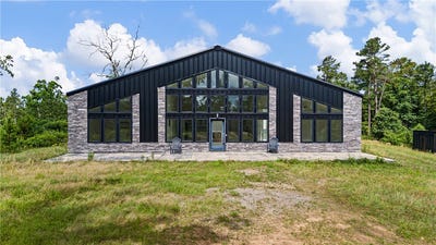 /international/us/10606-hickory-grove-road-belleville-ar-110108279575/
