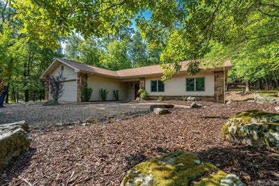 /international/us/13-campeon-lane-hot-springs-village-ar-110101140389/
