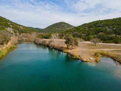 /international/us/106-pine-mountain-dr-camp-wood-tx-110097740074/
