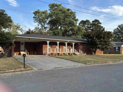 /international/us/1007-dogwood-lane-fulton-ky-110102427365/