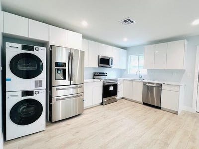 /international/us/206-se-1st-avenue-delray-beach-fl-110107610563/