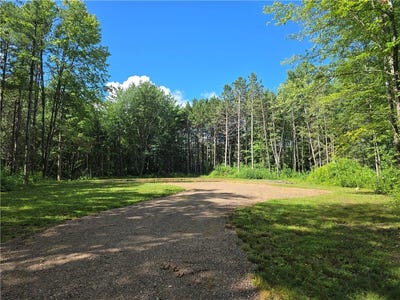 /international/us/00-15th-avenue-cameron-wi-110100976199/