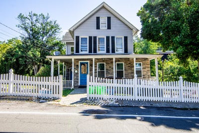 /international/us/419-valentine-avenue-sparkill-ny-110109039973/