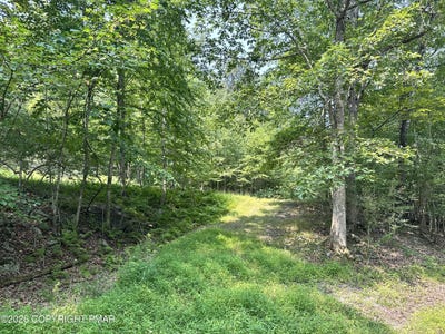 /international/us/private-dr-2c-henryville-pa-110120453670/