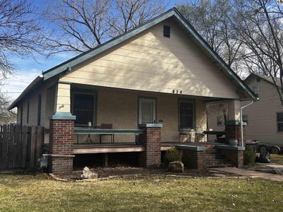 /international/us/820-w-3rd-st-pratt-ks-110107883427/