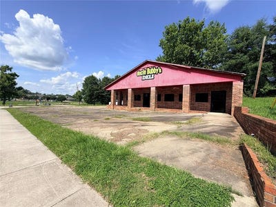 /international/us/400-s-main-street-jasper-tx-110108532809/