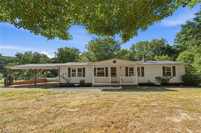 /international/us/1145-spencer-orchard-road-walnut-cove-nc-110108221952/